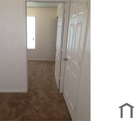 3rd image of 209 N Louisiana St APT A