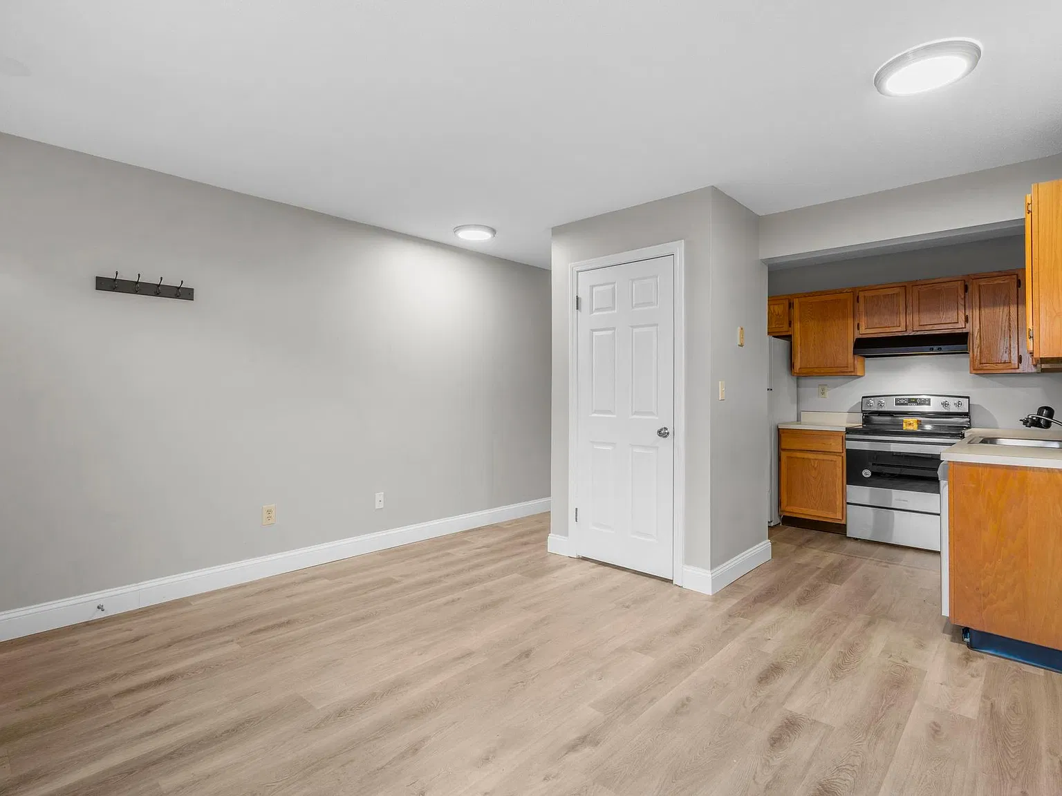 2 Sundance Dr — Photo 1
