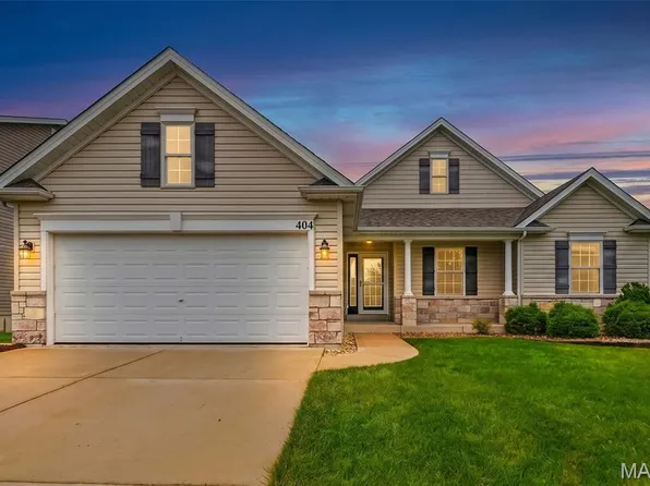 404 Shady River Dr, Saint Paul, MO 63366