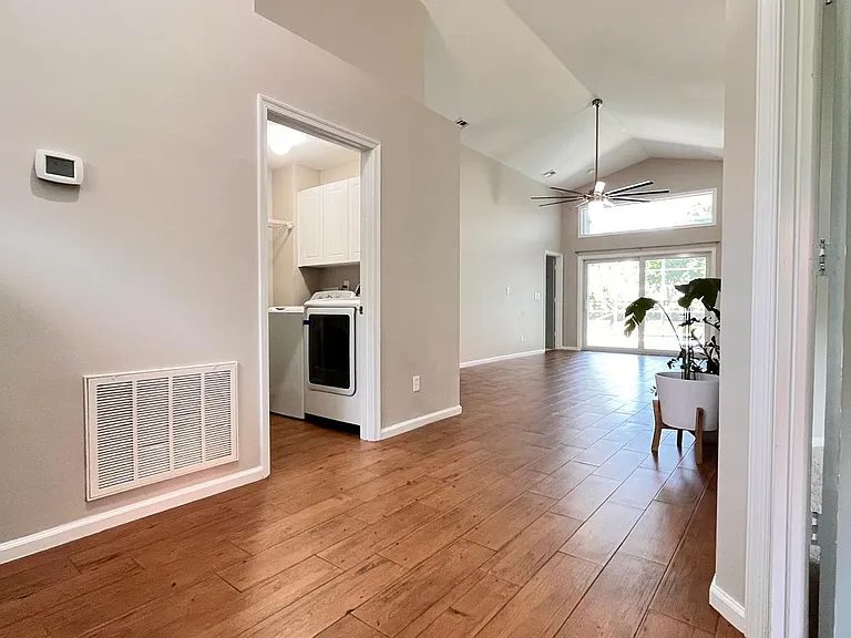 1627 Oak Berry Cir — Photo 22
