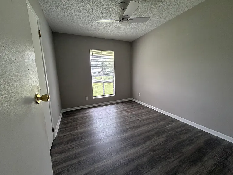 4965 Pikes Pond Rd — Photo 9