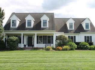 92 Old Maids Ln, South Glastonbury, CT 06073