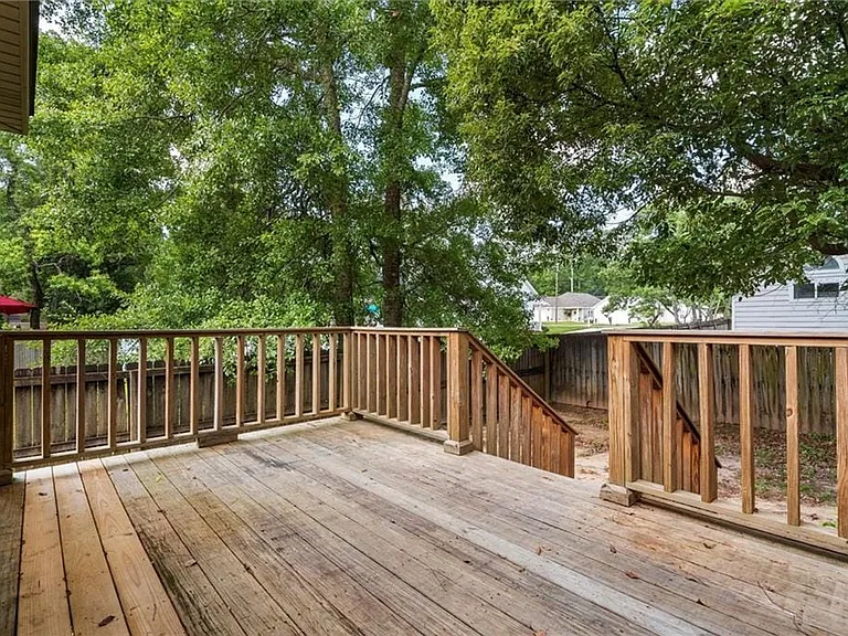 1056 Linlen Ave — Photo 19