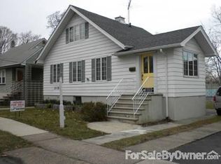 519 Russell Ave, Ridgefield, NJ 07657