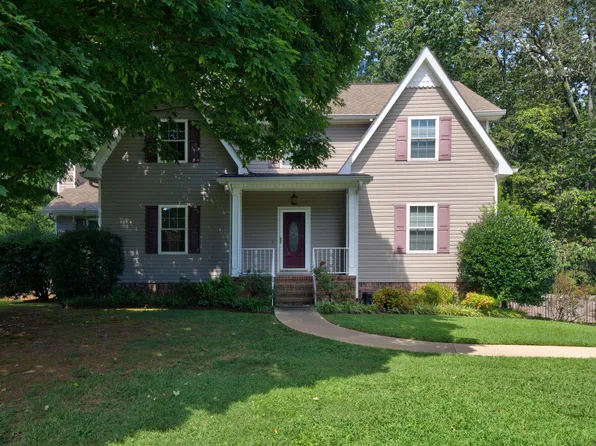 1706 Mountain Bay Dr, Hixson, TN 37343