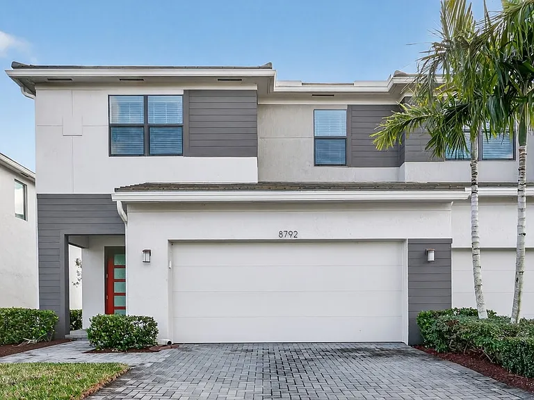 8792 Antarus Dr — Photo 1