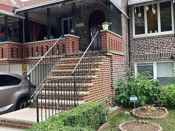 2346 E 26th St, Brooklyn, NY 11229