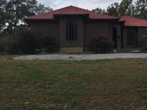 620 Tunnel Ln, Anna, IL 62906