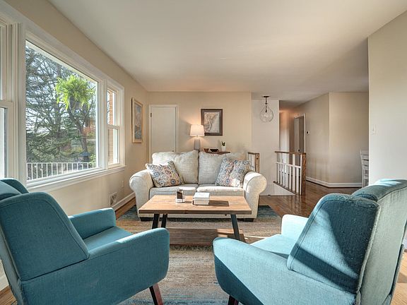 2nd image of 1007 Highland Cir