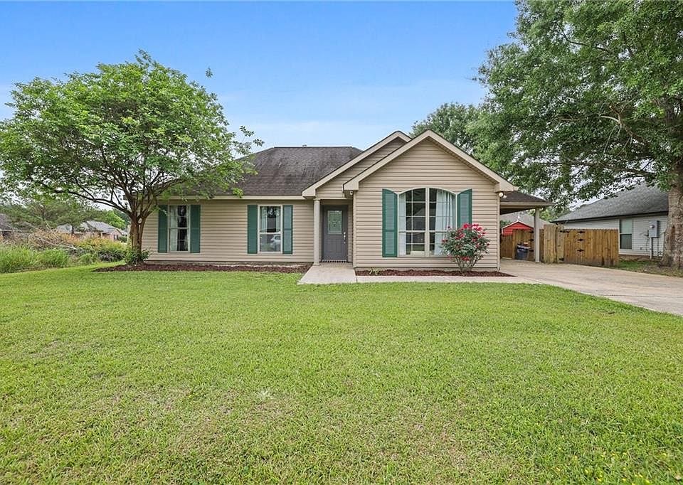 1st image of 44168 Washley Trace Cir