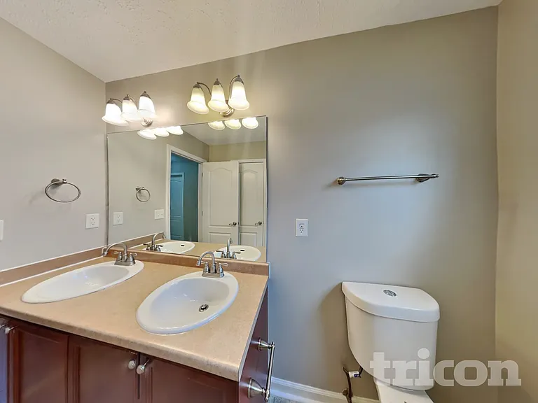 501 Homey Dr — Photo 13
