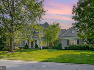 805 Greenside Dr, Lititz, PA 17543