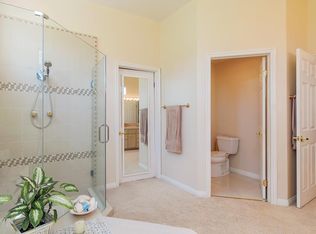 16503 Esprit Ln, Encino, CA 91436