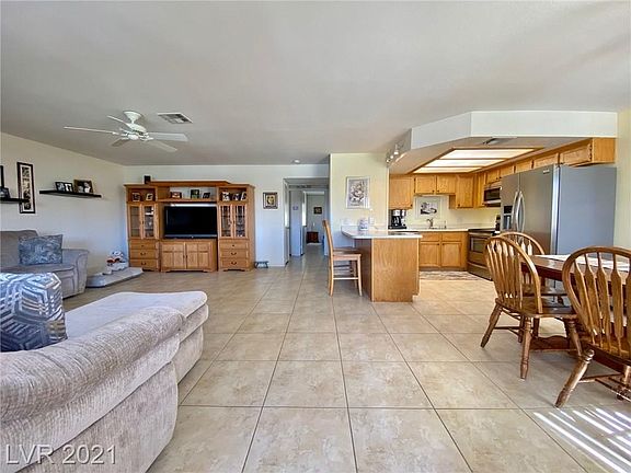 2nd image of 7605 Ducharme Ave Unit 202