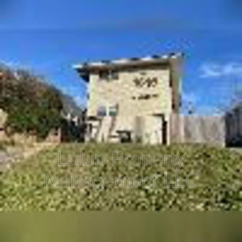 1 bed, 1.0 bath, 525 sqft, $799 — Photo 1