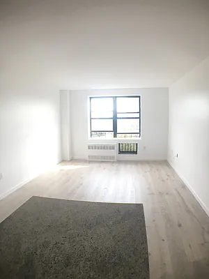 Rented by Lang Realty LLC | media 9