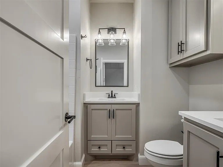 924 Kyle Dr — Photo 28