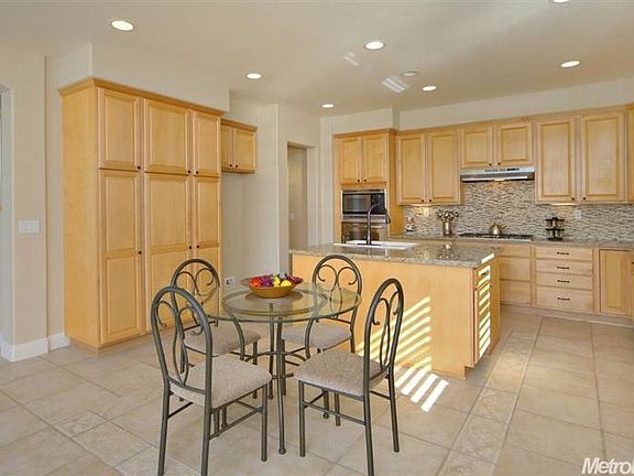4th image of 1388 Freswick Dr