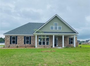122 Stadium Dr, Guyton, GA 31312