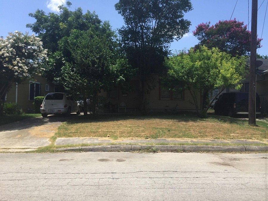 1st image of 732 Lombrano St