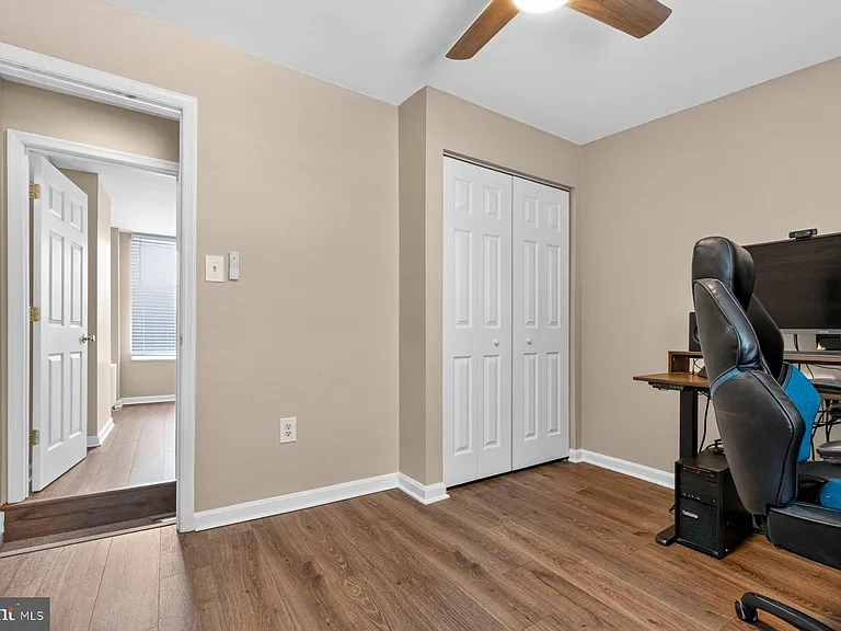 1611 Clarkson St — Photo 25