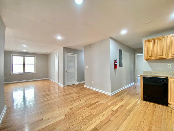 3rd image of 2310 N Broad St #3B