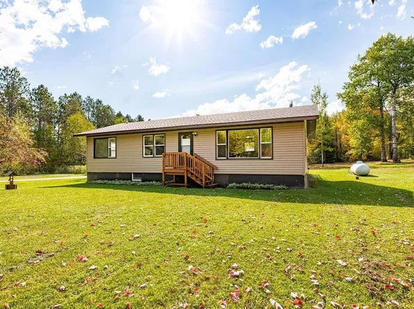 2502 Moorhead Rd, Cloquet, MN 55720