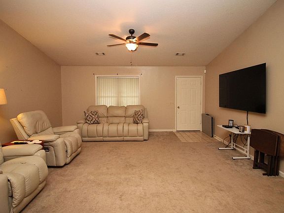 2nd image of 1201 Daniel Dr
