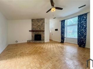 6211 NW 44th Pl, Gainesville, FL 32606