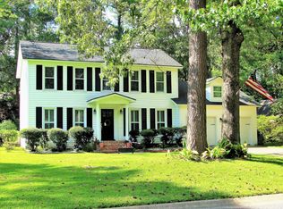 211 Sweetbriar Rd, Summerville, SC 29485