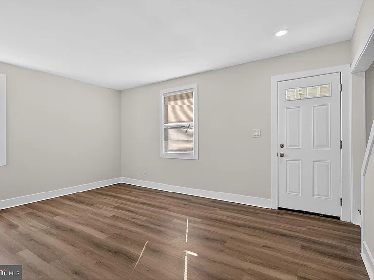 3303 Fairview Rd — Photo 13