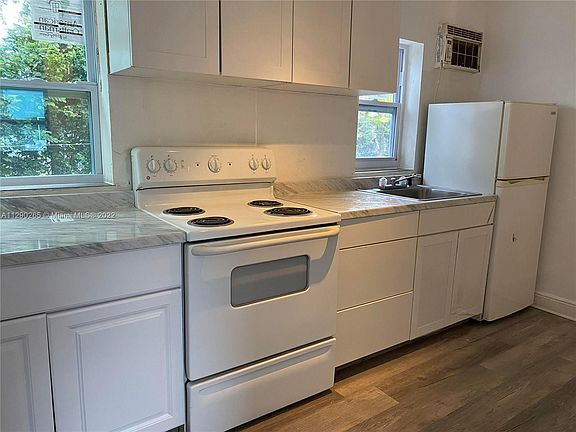 2nd image of 1238 NE 110th St #3