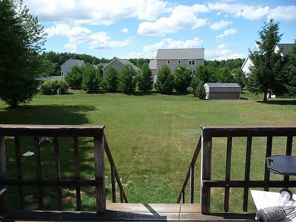 3rd image of 6 Nott Rd #2925