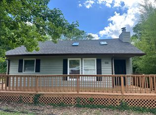 1101 Scott Alan Cir, Blacksburg, VA 24060