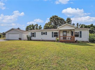 3144 Fair Oak St, Benton Harbor, MI 49022