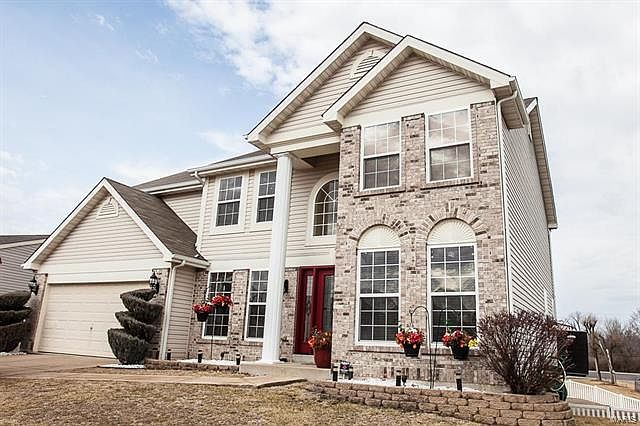 1st image of 15 Behlmann Farms Ct
