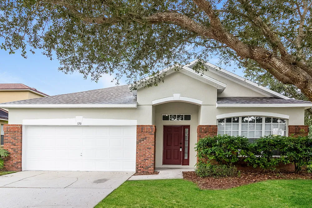 4 bed, 2.0 bath, 1972 sqft, $2,785 — Photo 1