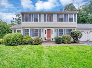 5 Wilson Ct, Enfield, CT 06082