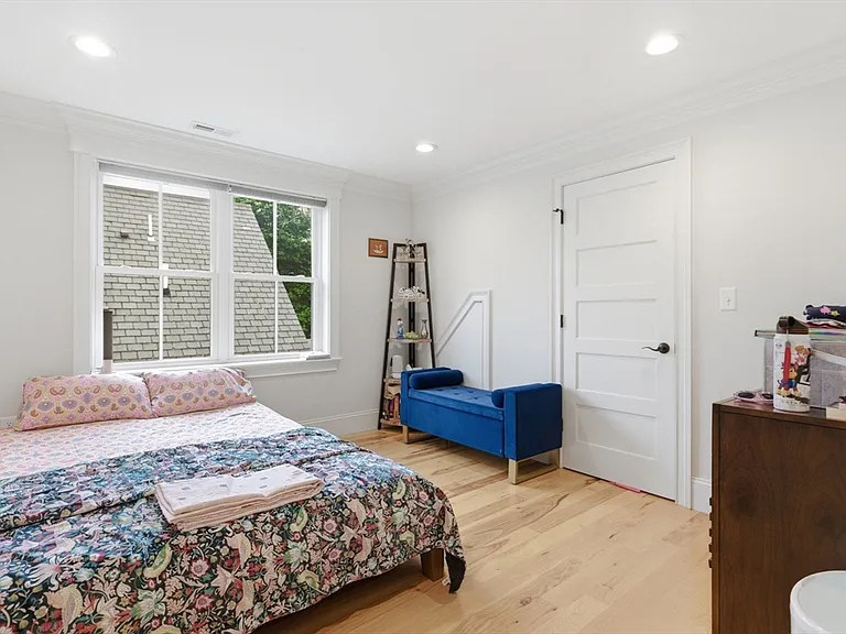 44 Evergreen St #3 — Photo 19