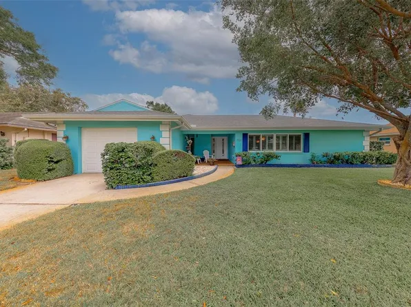 1923 Sky Dr, Clearwater, FL 33755