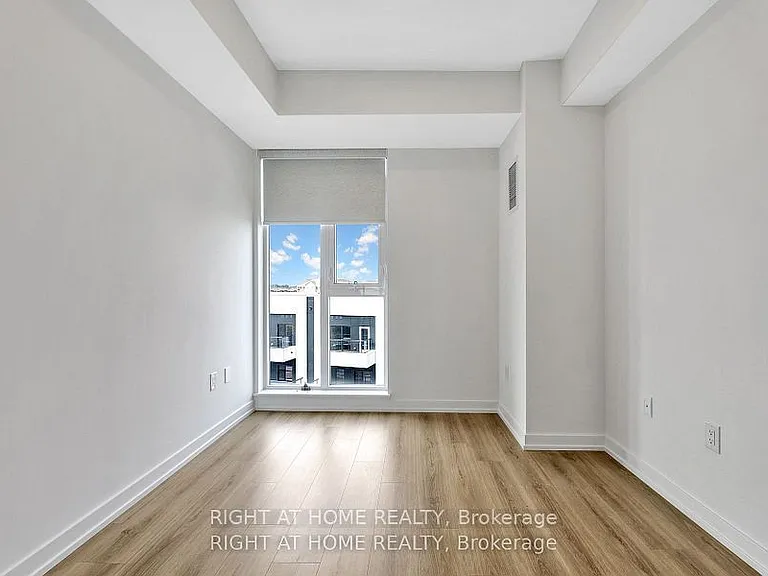 10 Lagerfeld Dr #401 — Photo 29