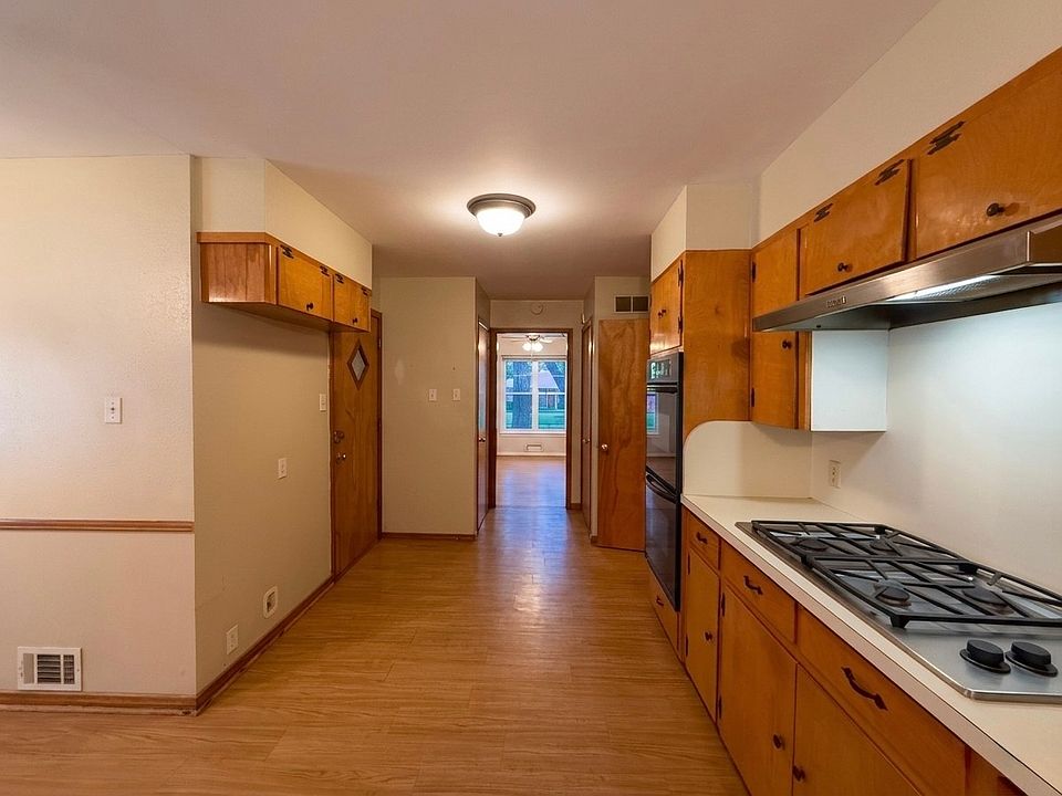 1st image of 8832 Antrim Dr