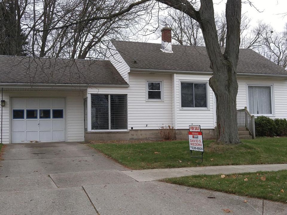 1st image of 3016 Sharon Ave SW