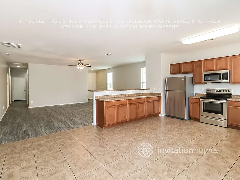 6778 W Wethersfield Rd — Photo 8