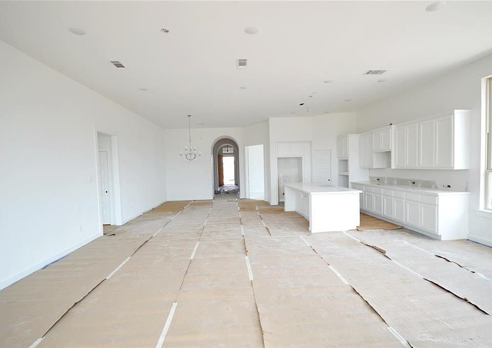 1st image of 30707 Thicket Ct