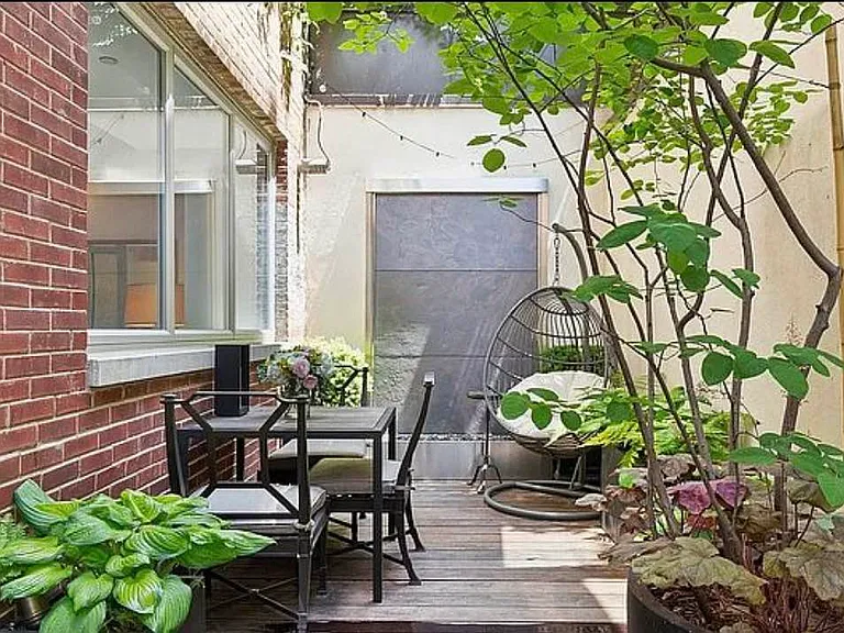 420 W 25th St #1E — Photo 12