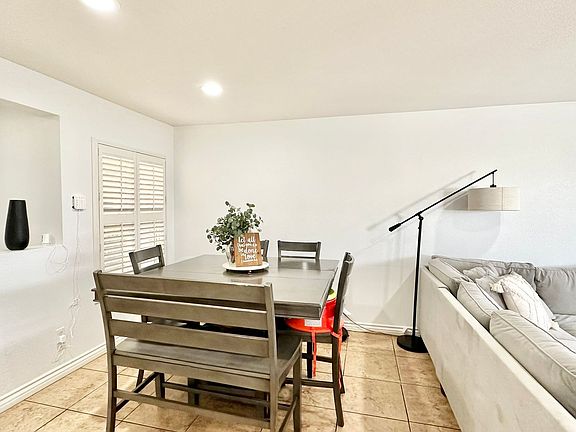4th image of 5010 Golondrina Way Unit 59