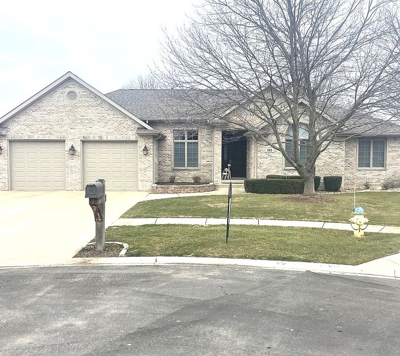 1st image of 583 Thornberry Ct