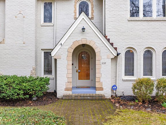 4th image of 4720 Graceland Ave
