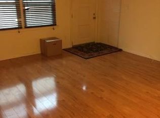 95 Hooper Ave, Staten Island, NY 10306